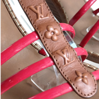 Anabela Louis Vuitton com Tiras Vermelhas - 37