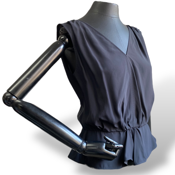 Blusa Louis Vuitton Preta-38