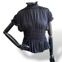 Blusa Louis Vuitton Preta curta-36