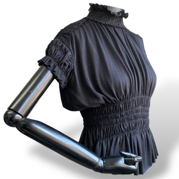 Blusa Louis Vuitton Preta curta-36