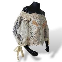 Blusa Martha Medeiros Bege Com Aplicações-38