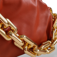 Bolsa Bottega Veneta Pouch Chain Terracota