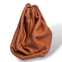 Bolsa Bottega Veneta Pouch Caramelo