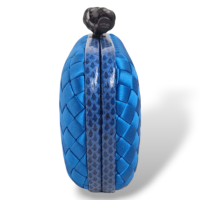Clutch Bottega Veneta Azul com Python