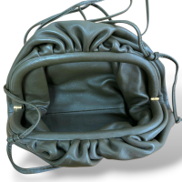 Bolsa Bottega Veneta Pouch Verde Musgo