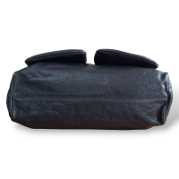 Bolsa Chanel Pocket Shoulder Couro Preta