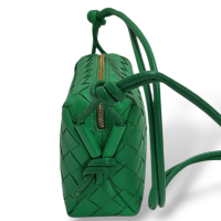 Bolsa Bottega Veneta Camera Loop Mini Verde 