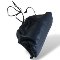 Bolsa Bottega Veneta Pouch Azul Marinho 