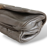 Clutch Carolina Herrera Prata em Matelassê