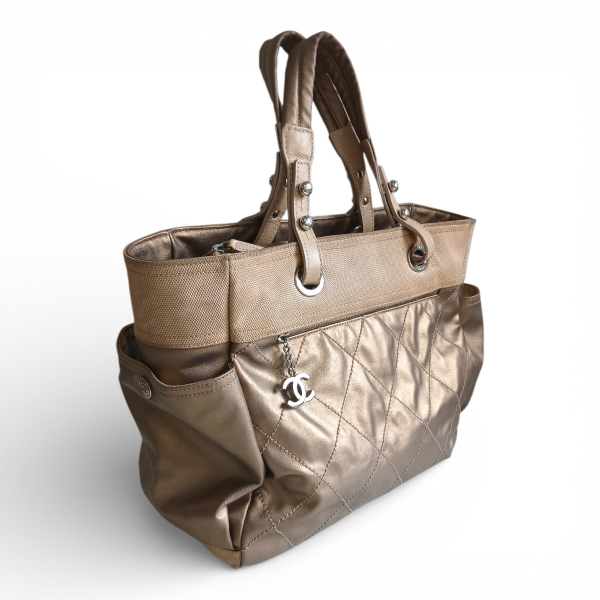 Bolsa Chanel Dourada