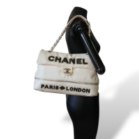 Bolsa Chanel Paris-London Off-White Bolsa Chanel Paris-London Off-White