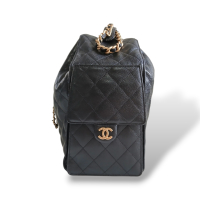 Bolsa Chanel 25 Couro Caviar Preto Ferragem Dourada Bolsa Chanel 25 Couro Caviar Preto Ferragem Dourada