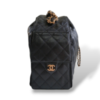 Bolsa Chanel 25 Couro Caviar Preto Ferragem Dourada Bolsa Chanel 25 Couro Caviar Preto Ferragem Dourada