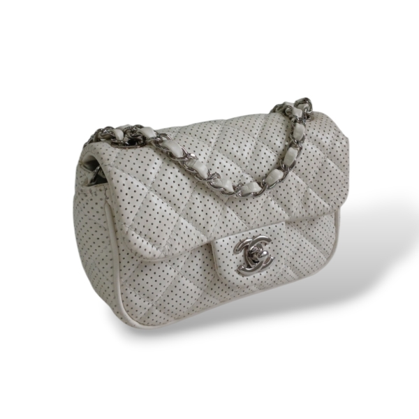 Bolsa Chanel Mini Pouch Off White