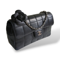 Bolsa Chanel East-West Chocolate Bar Preta Bolsa Chanel East-West Chocolate Bar Preta