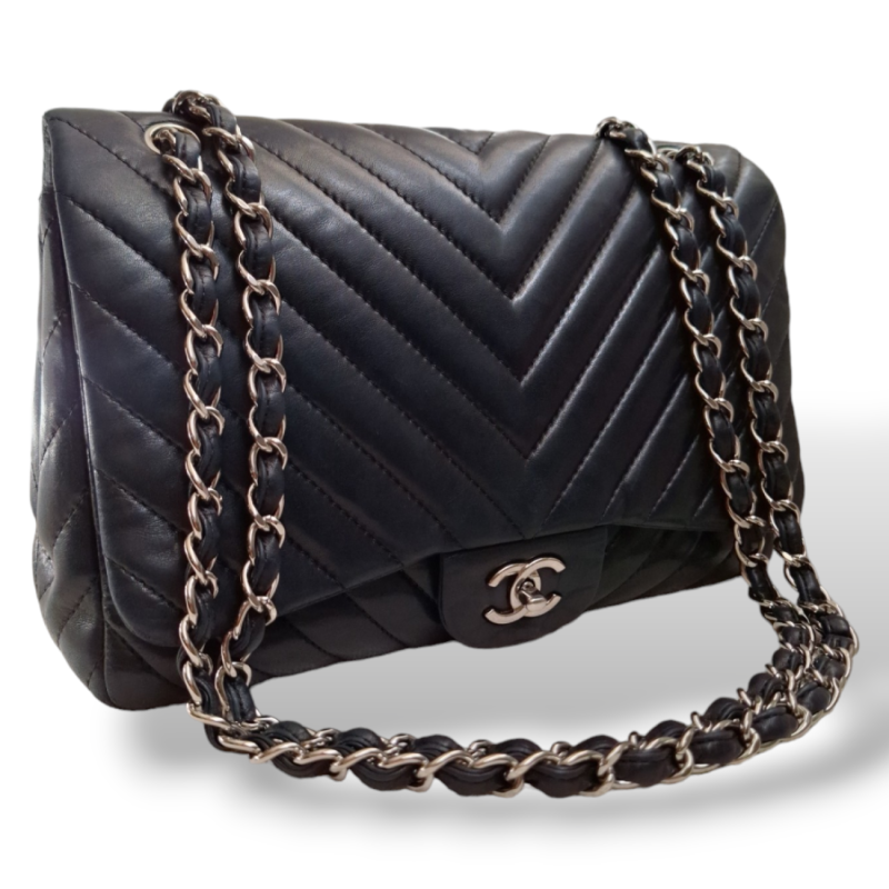 Bolsa Chanel Chevron Jumbo Single Flap Preta com Ferragem Prata