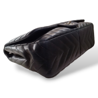 Bolsa Chanel Chevron Jumbo Single Flap Preta com Ferragem Prata