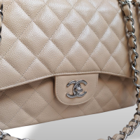 Bolsa Chanel Jumbo Classic Double Flap Caviar Bege