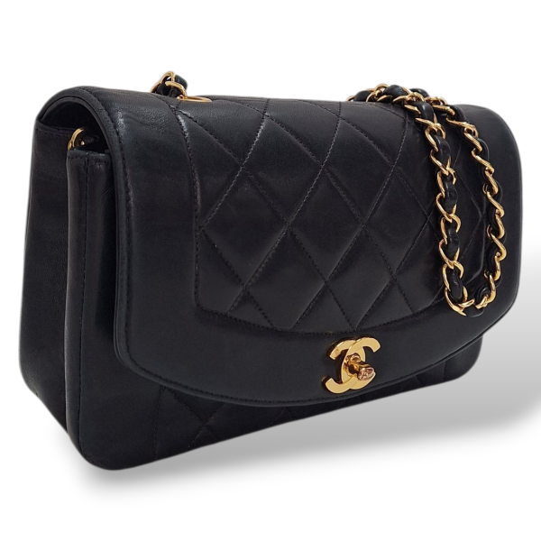 Bolsa Chanel Diana Flap Vintage Lambskin Preta Bolsa Chanel Diana Flap Vintage Lambskin Preta