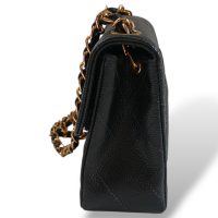 Bolsa Chanel Mini Flap Preta em Couro Caviar e Ferragens Douradas