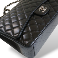 Bolsa Chanel Clássica Maxi Preta Single Flap