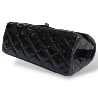 Bolsa Chanel Clássica 2.55 de Matelassê em Verniz Preta com ferragem grafite