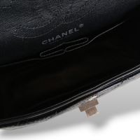 Bolsa Chanel Clássica 2.55 de Matelassê em Verniz Preta com ferragem grafite