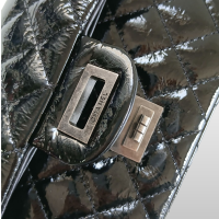 Bolsa Chanel Clássica 2.55 de Matelassê em Verniz Preta com ferragem grafite