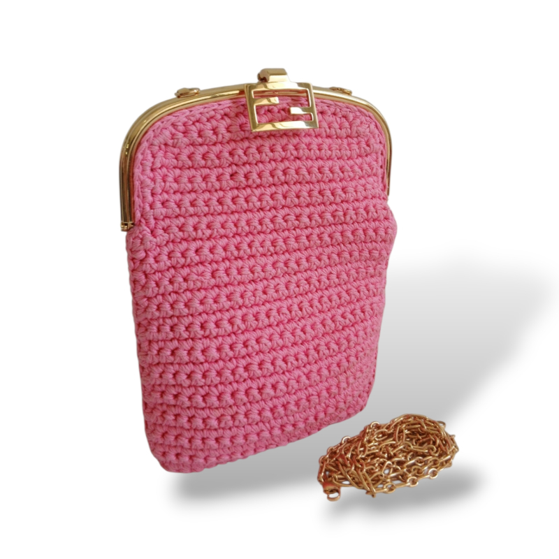 Bolsa Fendi Baguette Crochê Rosa