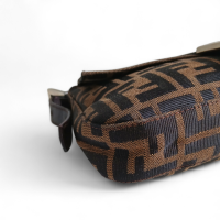 Bolsa Fendi Zucca Tiracolo Monograma