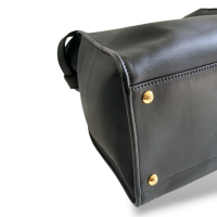 Bolsa Fendi Peekaboo Couro Preta 