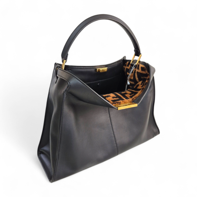 Bolsa Fendi Peekaboo Couro Preta 