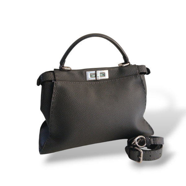 Bolsa Fendi Peekaboo Cinza 