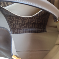 Bolsa Fendi Peekaboo X-Lite Fendi com Alça Crossbody