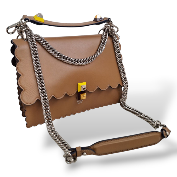 Bolsa Fendi Kan I Caramelo
