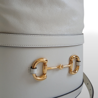 Bolsa Gucci Bucket Horsebit Off White