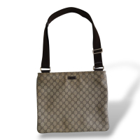 Bolsa Gucci GG Supreme Messenger 