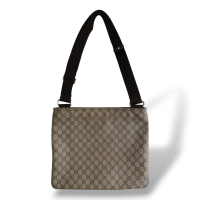 Bolsa Gucci GG Supreme Messenger 