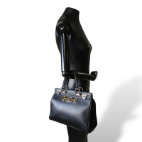 Bolsa Gucci Zumi GG Preta Bolsa Gucci Zumi GG Preta