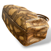 Bolsa Gucci Sukey em Python