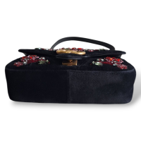 Bolsa Gucci Marmont Small em Veludo Preto com Aplicações