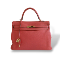 Bolsa Hermès Kelly 35 Coral com Gold Bolsa Hermès Kelly 35 Coral com Gold