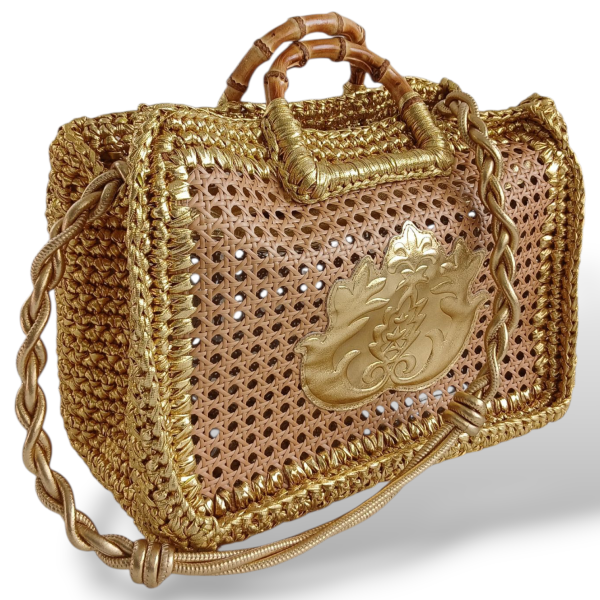 Maxi Bolsa Isla Duna Em Crochê Metalizado Ouro