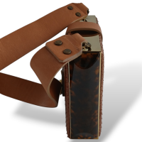 Bolsa Lanvin Sweet Dora Marrom com Python