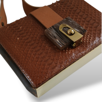 Bolsa Lanvin Sweet Dora Marrom com Python