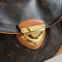 Bolsa Louis Vuitton Beverly Monograma 