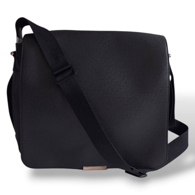 Bolsa Louis Vuitton Carteiro Preta