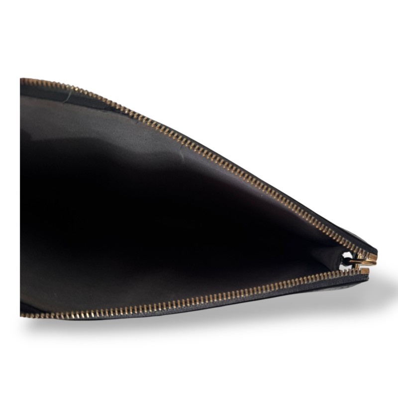 Bolsa Louis Vuitton Pochette Accessoires Epi Preta