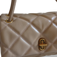 Bolsa Marc Jacobs The Quilted Leather Dual Bege Bolsa Marc Jacobs The Quilted Leather Dual Bege