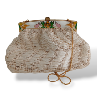 Clutch 13 BC de Palha com Detalhes Coloridos